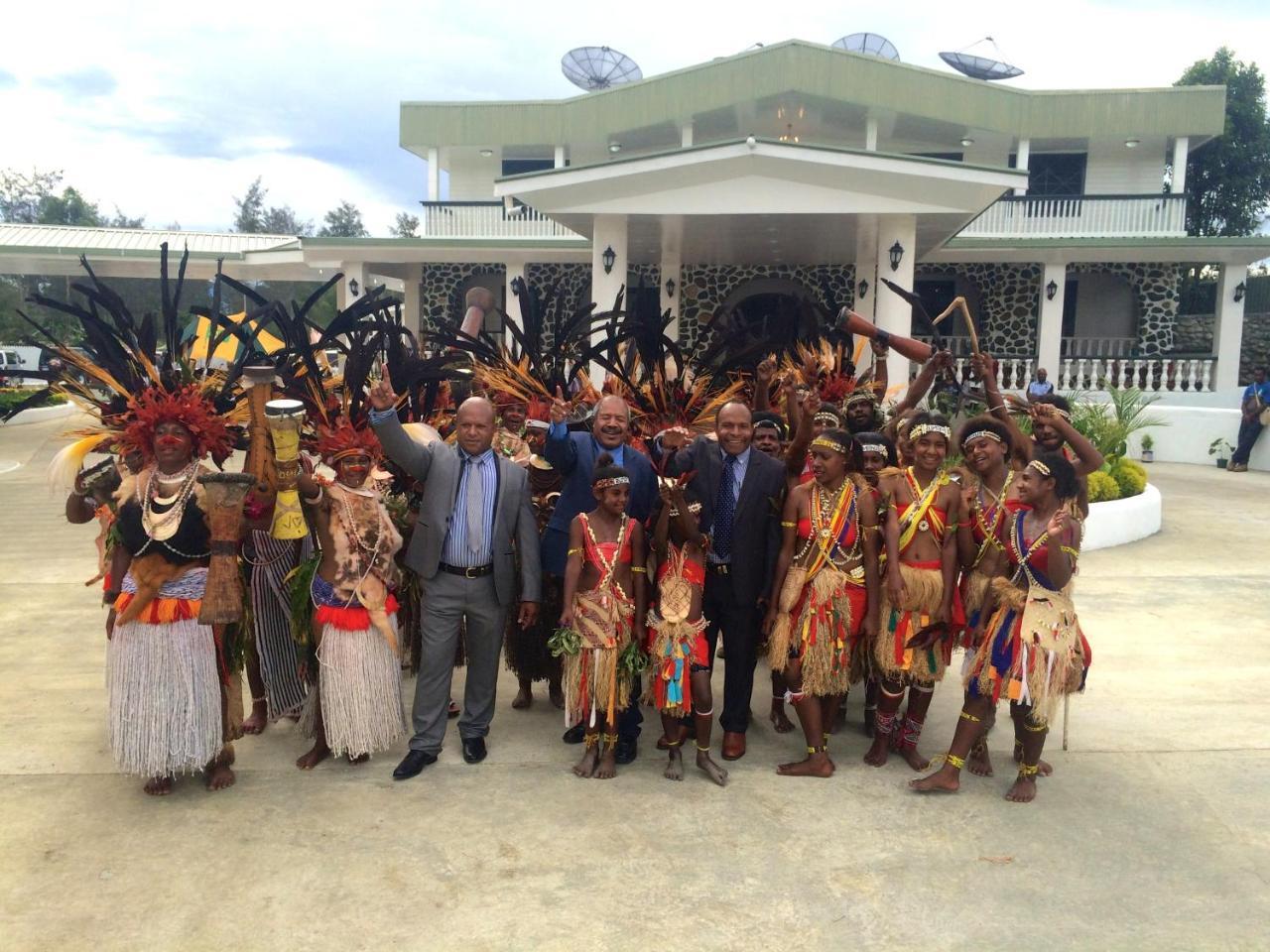 Mcroyal Hotel Mount Hagen 外观 照片