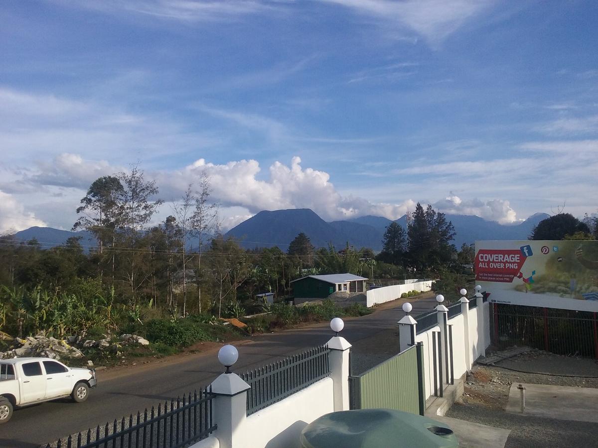 Mcroyal Hotel Mount Hagen 外观 照片