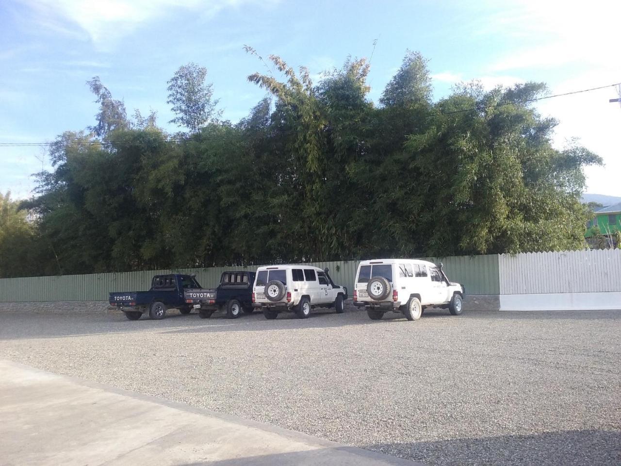 Mcroyal Hotel Mount Hagen 外观 照片
