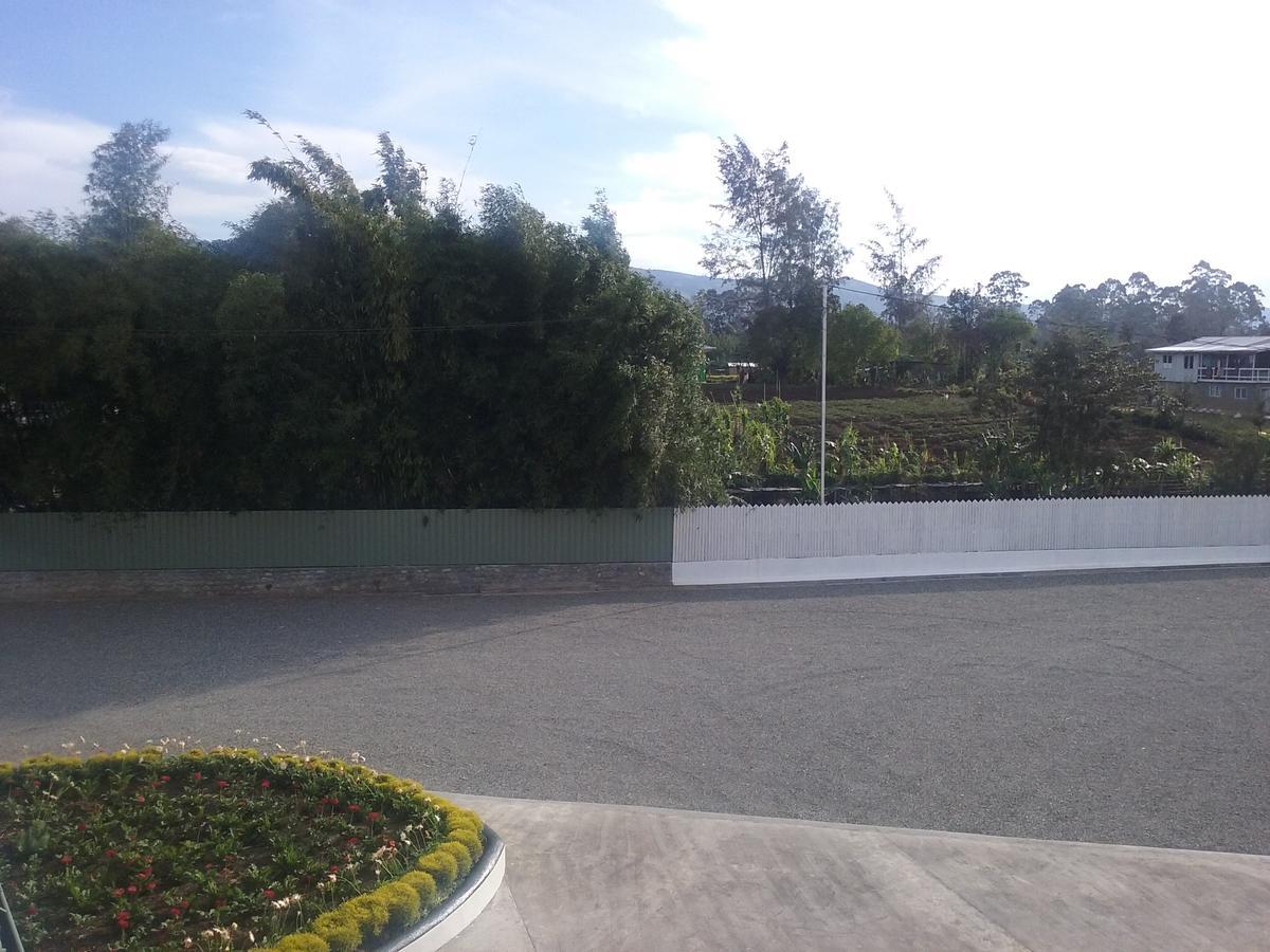 Mcroyal Hotel Mount Hagen 外观 照片